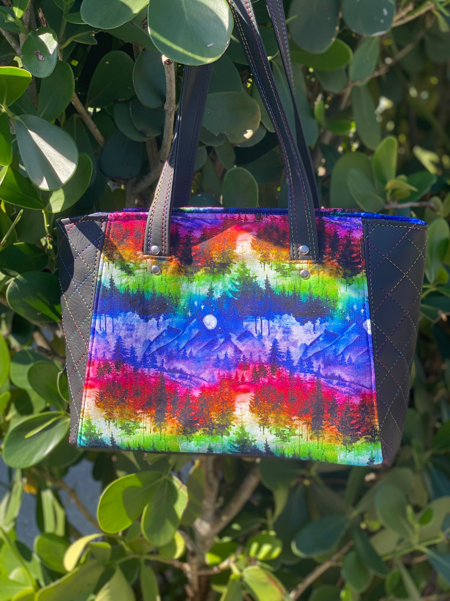 Custom Rudeneja handbag no Zippers on front