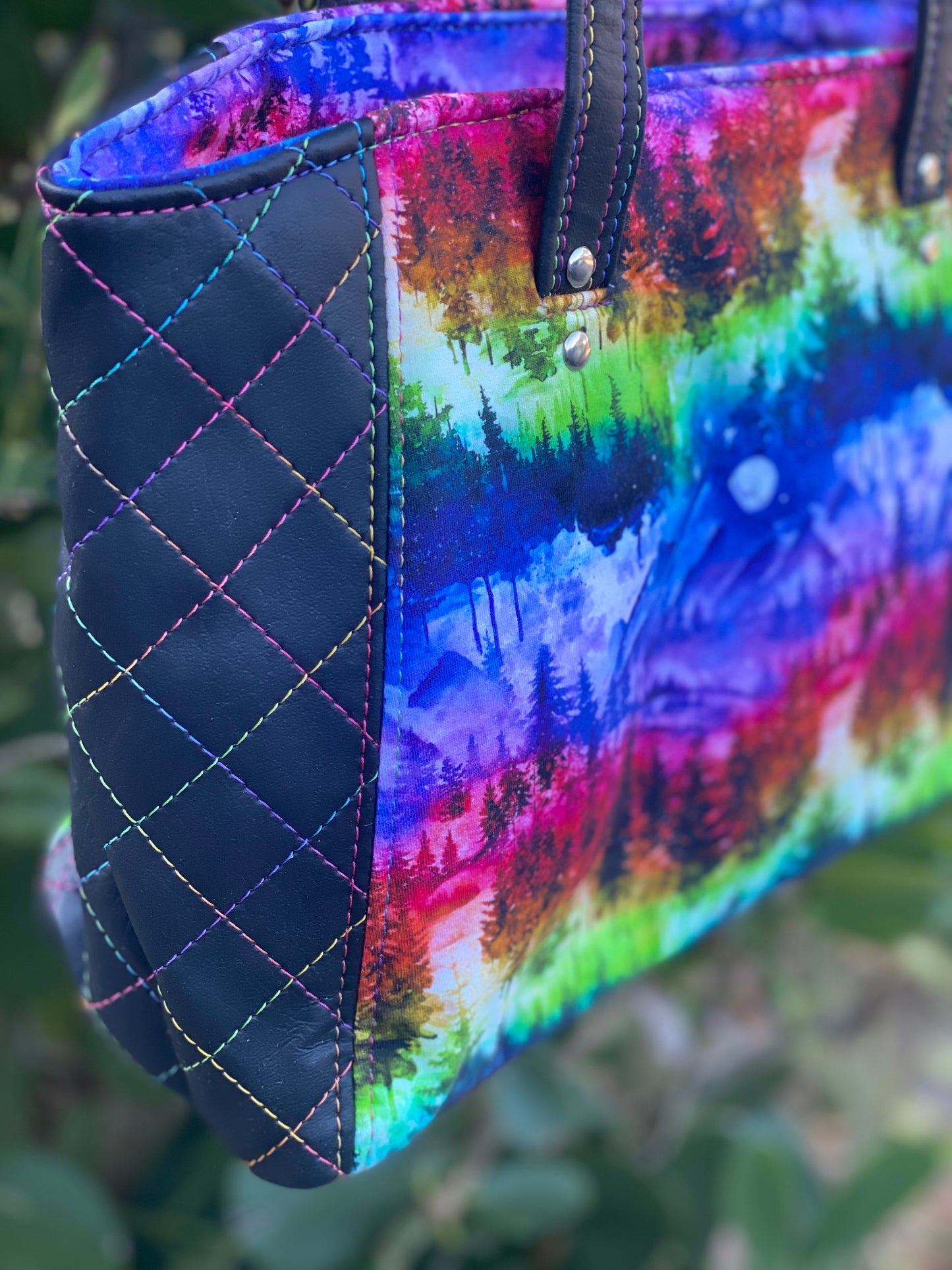 Rainbow mountain Rudeneja handbag