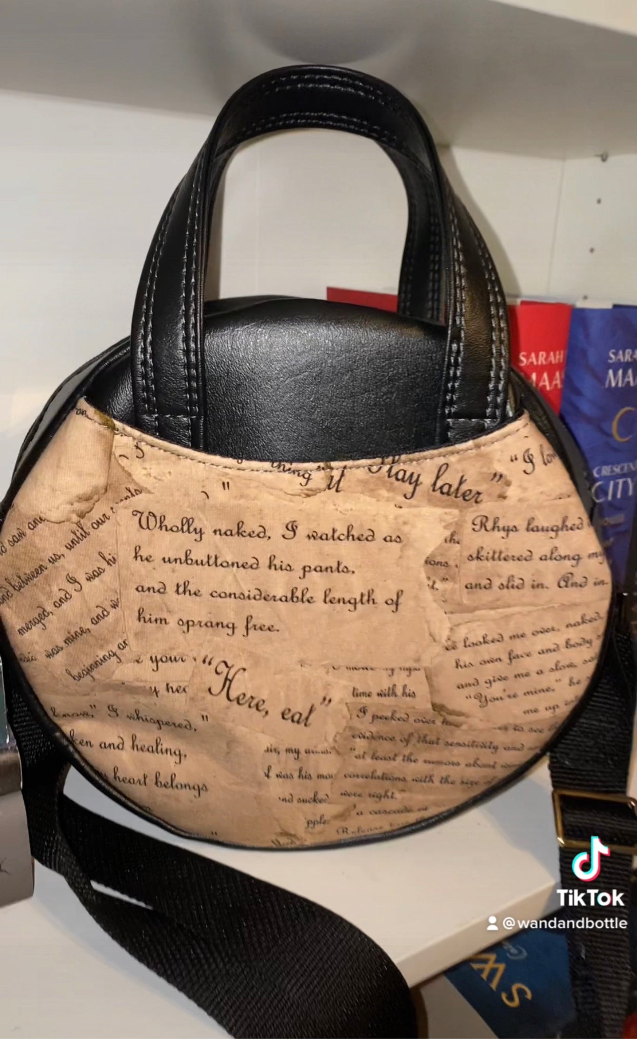 ACOTAR Book pages Officially Licensed Magdalena Circle bag